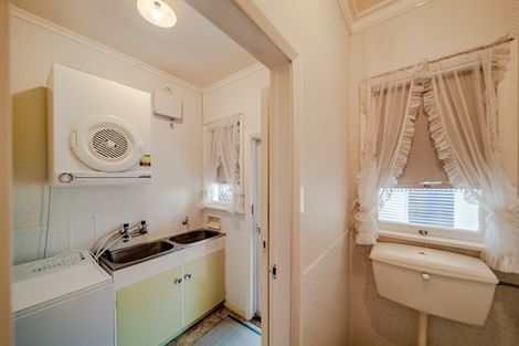 Photo of property in 11 Mill Road, Clive, 4102