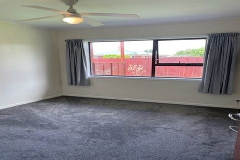 Photo of property in 93a Archibald Road, Kelston, Auckland, 0602