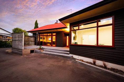 Photo of property in 230 Victoria Avenue, Hokowhitu, Palmerston North, 4410