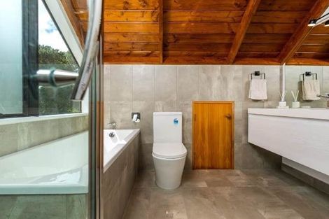 Photo of property in 25 Austin Road, Greenhithe, Auckland, 0632