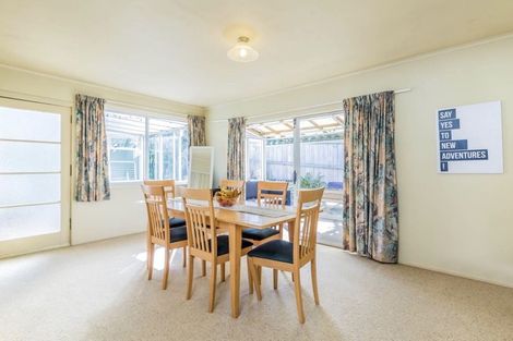 Photo of property in 18 Tristram Avenue, Forrest Hill, Auckland, 0620