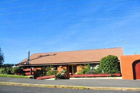 Photo of property in 246 Helensburgh Road, Helensburgh, Dunedin, 9010