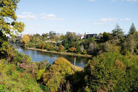 Photo of property in 376 River Road, Claudelands, Hamilton, 3214