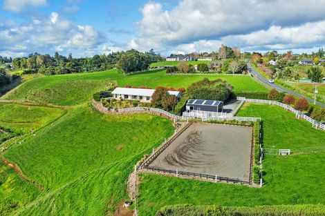 Photo of property in 167 Henwood Road, Paraite, New Plymouth, 4372