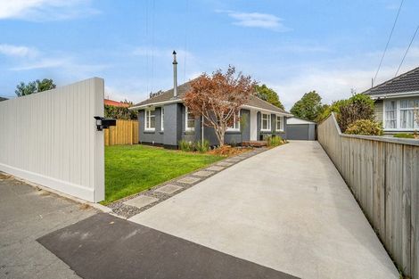 Photo of property in 11a Palmside Street, Somerfield, Christchurch, 8024
