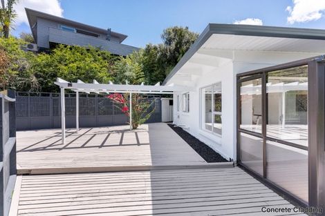 Photo of property in 13 Dunraven Place, Torbay, Auckland, 0630