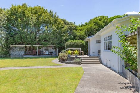 Photo of property in 50 Painua Road, Hokio Beach, Levin, 5571