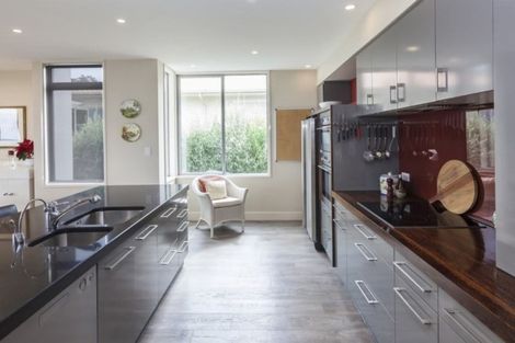 Photo of property in 8a Macmillan Avenue, Cashmere, Christchurch, 8022