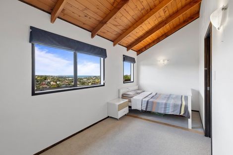 Photo of property in 5 Malters Place, Browns Bay, Auckland, 0630