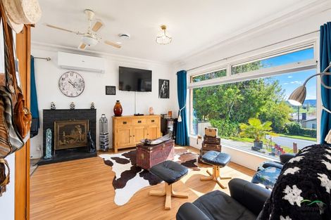 Photo of property in 4 Churchill Street, Putaruru, 3411