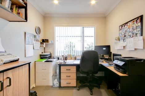 Photo of property in 21 Merlot Drive, Greenmeadows, Napier, 4112