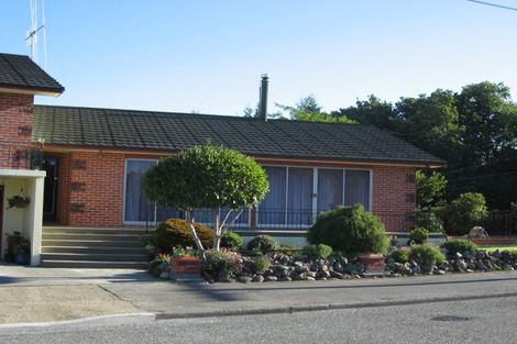 Photo of property in 2 Flatman Crescent, Geraldine, 7930