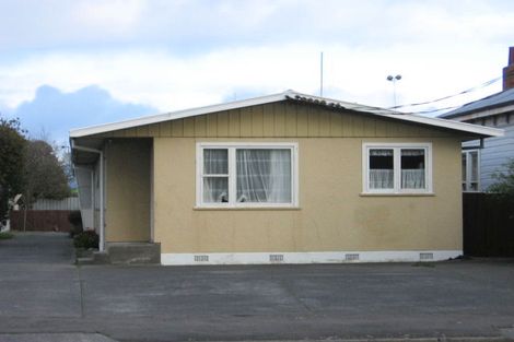 Photo of property in 154 Featherston Street, Palmerston North, 4410