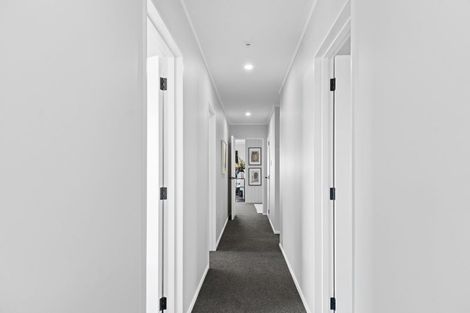 Photo of property in 9 Te Whena Place, Waitara, 4320