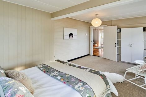 Photo of property in 83 Wellington Road, Paekakariki, 5034