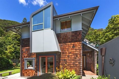 Photo of property in 363 Muritai Road, Eastbourne, Lower Hutt, 5013