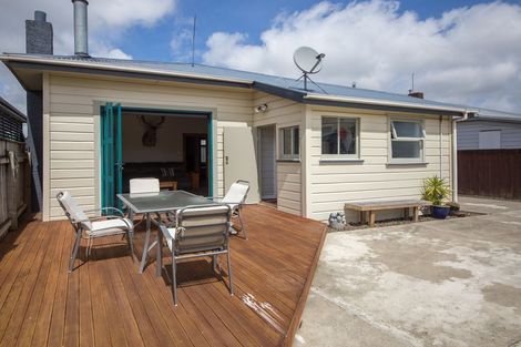 Photo of property in 25 Edgeware Road, Palmerston North, 4410