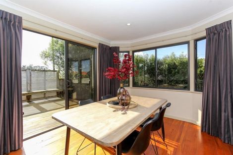 Photo of property in 84 Brooklands Road, Brooklands, New Plymouth, 4310