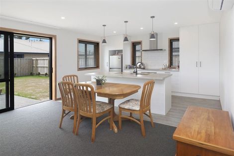 Photo of property in 8 Wykes Place, Amberley, 7410