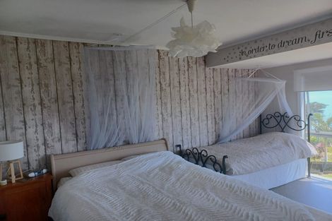 Photo of property in 21 Adams Road, Thornton Bay, Thames, 3575