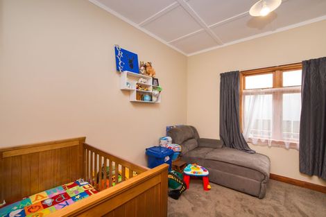 Photo of property in 25 Edgeware Road, Palmerston North, 4410