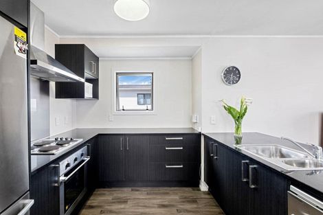 Photo of property in 1/24 Caribbean Drive, Unsworth Heights, Auckland, 0632