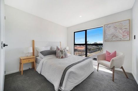 Photo of property in 3/26 Dale Crescent, Pakuranga, Auckland, 2010