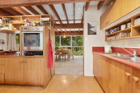 Photo of property in 63 Wyndham Road, Pinehaven, Upper Hutt, 5019