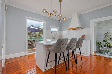Photo of property in 23 Haydon Street, Roslyn, Palmerston North, 4414