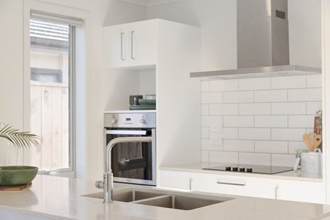 Photo of property in 22 Richardson Road, Omokoroa, 3114