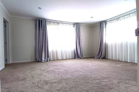 Photo of property in 73 Rosewell Crescent, Flat Bush, Auckland, 2019