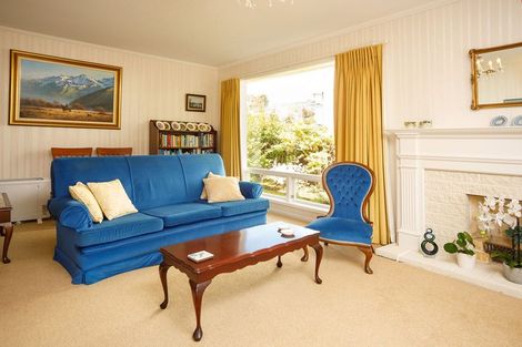 Photo of property in 4 Panorama Grove, Harbour View, Lower Hutt, 5010