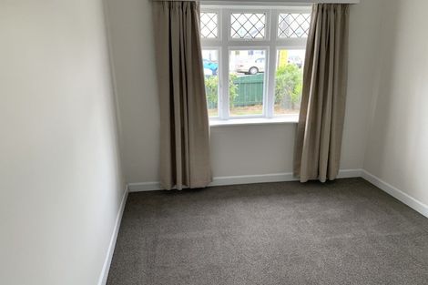 Photo of property in 102 Coutts Street, Kilbirnie, Wellington, 6022