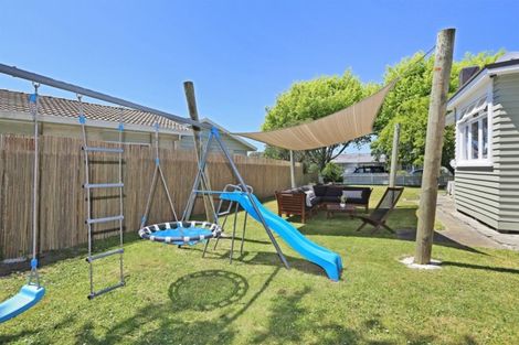 Photo of property in 102 Sylvan Road, Parkvale, Hastings, 4122