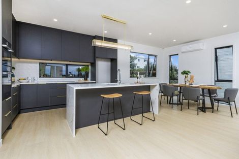 Photo of property in 591c East Coast Road, Browns Bay, Auckland, 0632