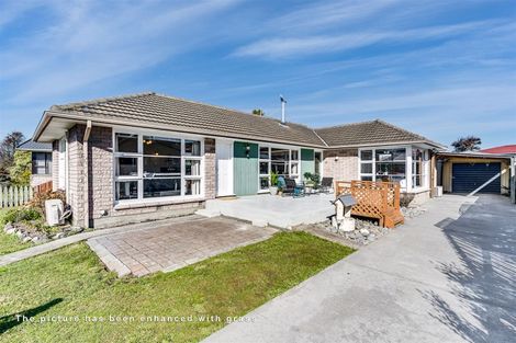 Photo of property in 21 Fairmont Place, Hornby, Christchurch, 8042