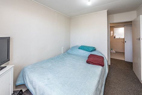 Photo of property in 27 Cross Street, Castlecliff, Whanganui, 4501