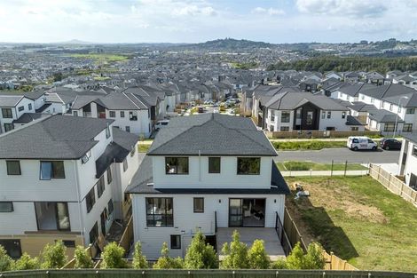 Photo of property in 29 Elevation Street, Flat Bush, Auckland, 2019