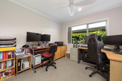 Photo of property in 17 Saddlers Way, Papamoa, 3118