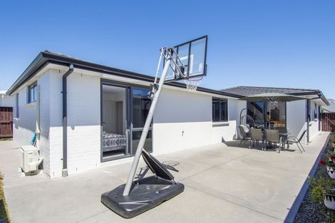 Photo of property in 101 Coast Boulevard, Papamoa Beach, Papamoa, 3118