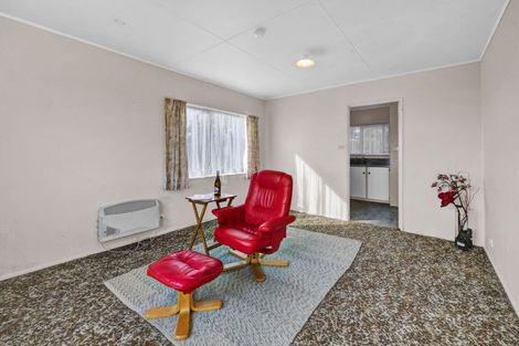 Photo of property in 60 Hume Street, Waitara, 4320