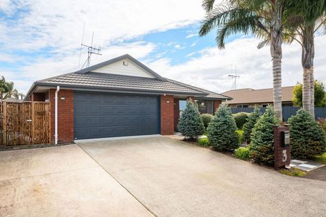 Photo of property in 3 Carisbrook Place, Rototuna North, Hamilton, 3210