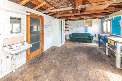 Photo of property in 50 Manuka Street, Castlecliff, Whanganui, 4501