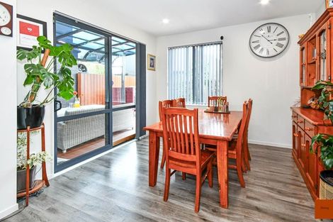 Photo of property in 13 Te Aparangi Road, Papakura, 2110