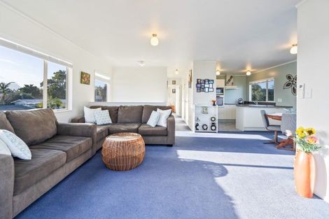 Photo of property in 19 Manaia View Road, One Tree Point, 0118