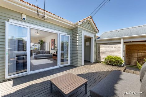 Photo of property in 1/25 Vincent Street, Waterloo, Lower Hutt, 5011