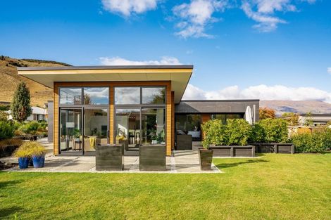 Photo of property in 73 Rob Roy Lane, Wanaka, 9305