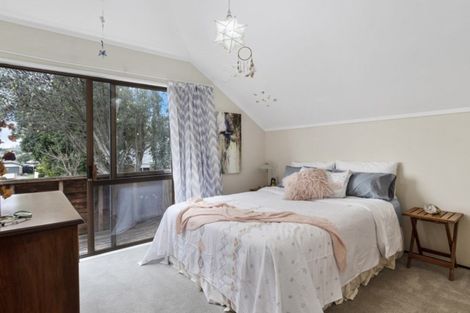 Photo of property in 25 Links View Drive, Omokoroa, 3114