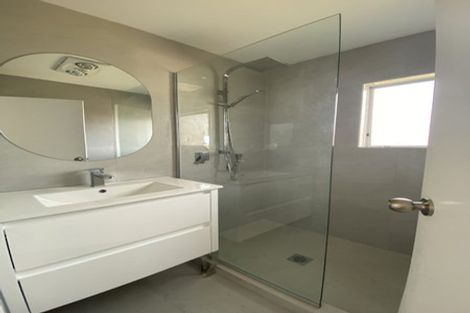 Photo of property in 37 Seaward Place, Wattle Downs, Auckland, 2103