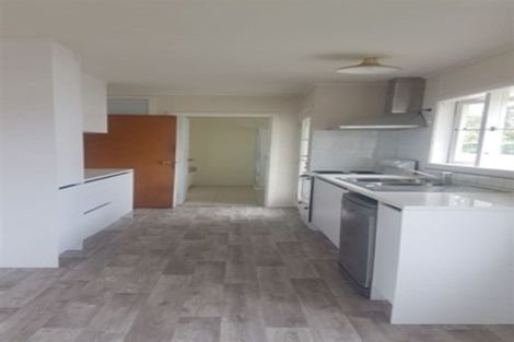 Photo of property in 14 Bedford Street, Te Atatu South, Auckland, 0610